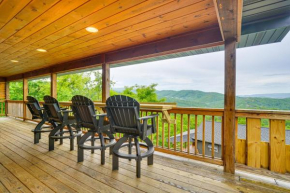 Private Hot Tub Gatlinburg Cabin in the Clouds